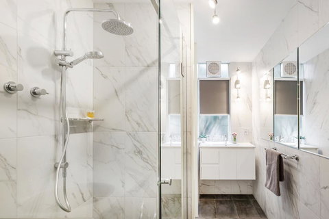 Melbourne Villa - Tourism Gold Coast 25