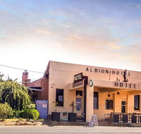 Albion Hotel and Motel Castlemaine - Tourism Gold Coast