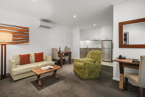 Quest Jolimont - Tourism Gold Coast 14