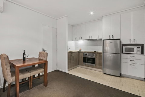 Quest Jolimont - Tourism Gold Coast 10