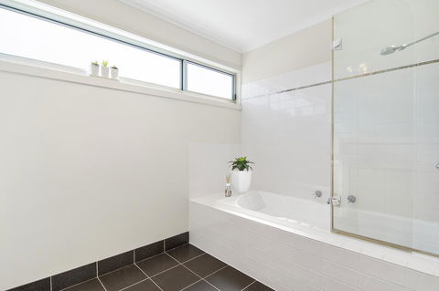 Bask At The Glade - Rejuvenate Stays - Tourism Gold Coast 5