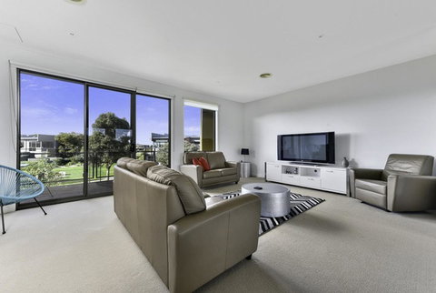 Torquay Golf Retreats - Pool, Beach, Tennis, Golf - Tourism Gold Coast 0