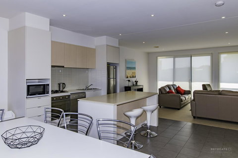 Torquay Golf Retreats - Pool, Beach, Tennis, Golf - Tourism Gold Coast 1