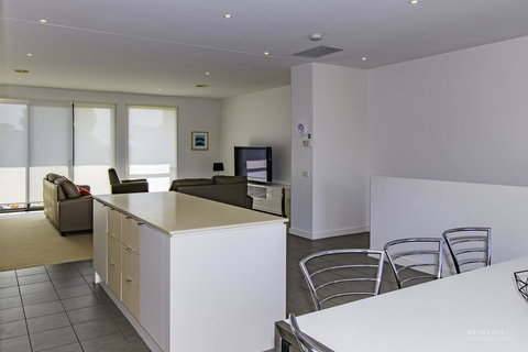 Torquay Golf Retreats - Pool, Beach, Tennis, Golf - Tourism Gold Coast 3