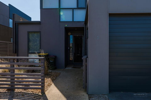 1 Sunset Place - Gold Coast 4