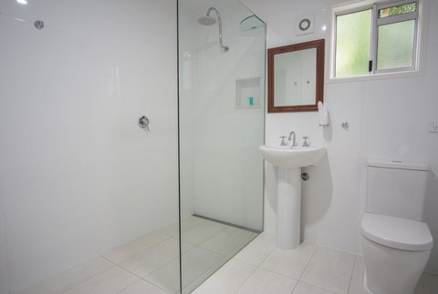 Debbie\'s Place - Tourism Gold Coast 16