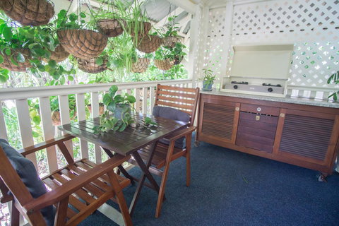 Debbie\'s Place - Tourism Gold Coast 32