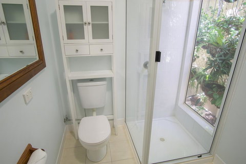 Debbie\'s Place - Tourism Gold Coast 43
