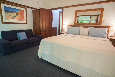 Debbie\'s Place - Tourism Gold Coast 37