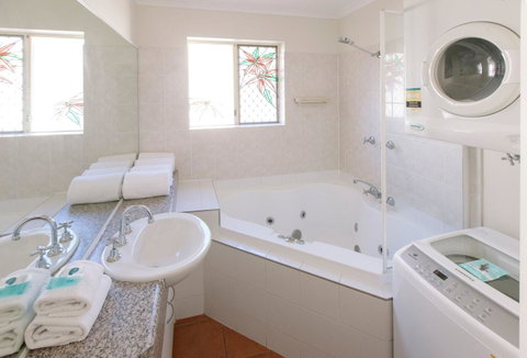 Rainbow Getaway Holiday Apartments - Tourism Gold Coast 31