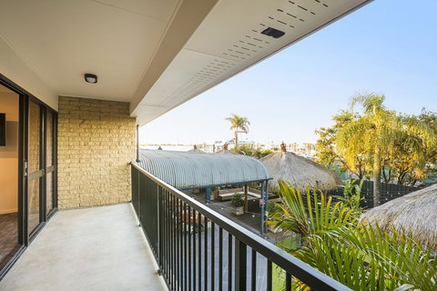 Nightcap At Kawana Waters Hotel - Tourism Gold Coast 39