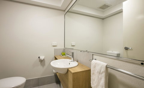 Nightcap At Kawana Waters Hotel - Tourism Gold Coast 24