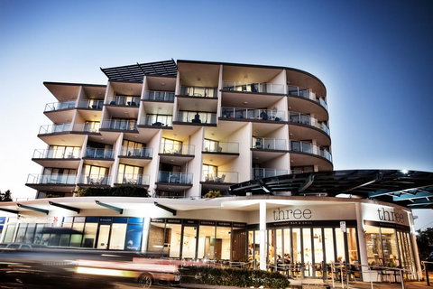 Ocean Views Resort Caloundra - Tourism Gold Coast 1
