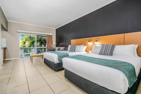 Hotel Grand Chancellor Palm Cove - Tourism Gold Coast 6