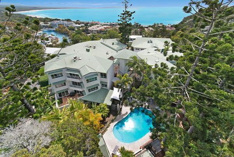 The Lookout Resort Noosa - Tourism Gold Coast 0