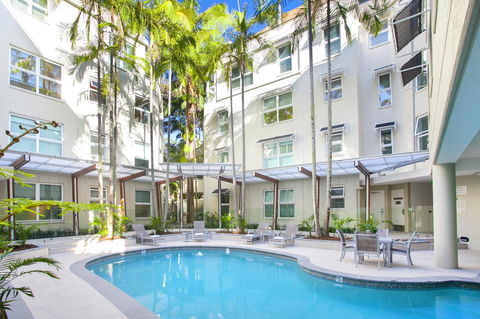 Emerald Noosa - Tourism Gold Coast 1
