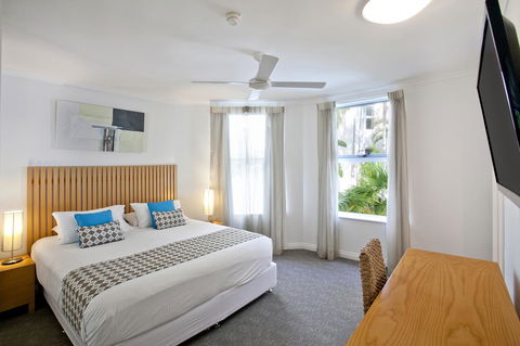 Emerald Noosa - Tourism Gold Coast 21
