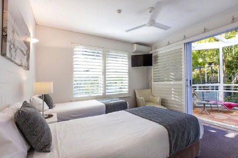 Emerald Noosa - Tourism Gold Coast 11