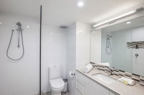 Noosa Harbour Resort - Tourism Gold Coast 29