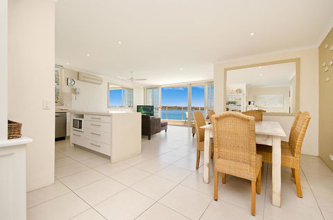Noosa Harbour Resort - Tourism Gold Coast 44