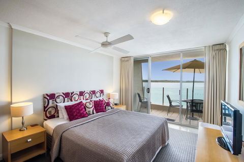 Noosa Harbour Resort - Tourism Gold Coast 13