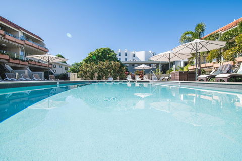 Hotel Laguna - Tourism Gold Coast 0