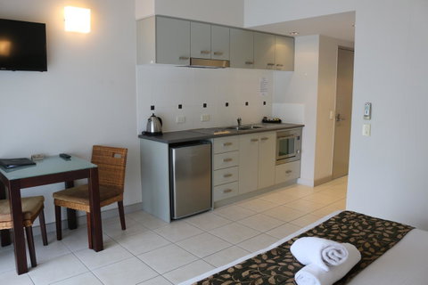 Blue Lagoon Resort - Tourism Gold Coast 11