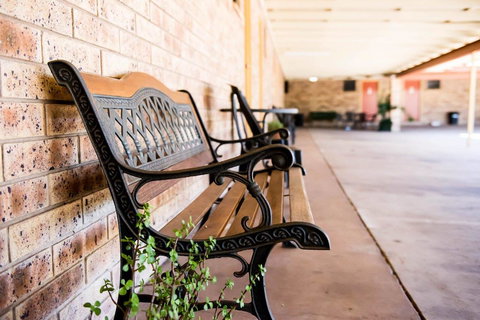 Clermont Country Motor Inn - Tourism Gold Coast 5