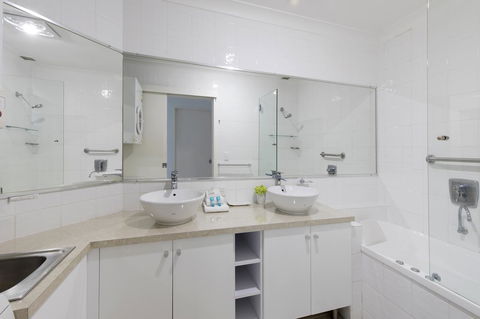 Noosa Shores Resort - Tourism Gold Coast 16