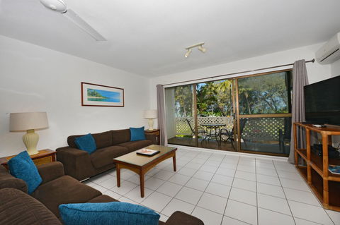 Seascape Holidays At Beachfront Terraces - Tourism Gold Coast 4
