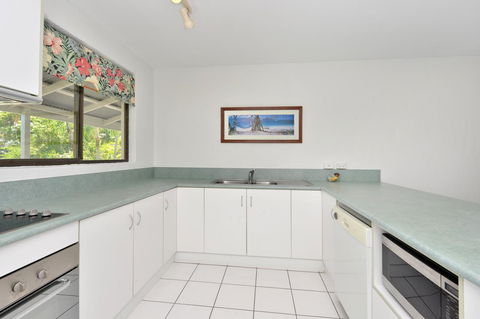 Seascape Holidays At Beachfront Terraces - Tourism Gold Coast 14