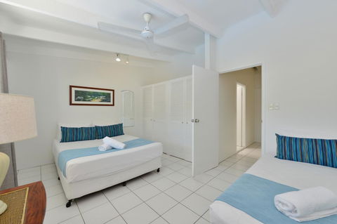 Seascape Holidays At Beachfront Terraces - Tourism Gold Coast 6