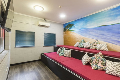 Summer House Cairns - Tourism Gold Coast 27