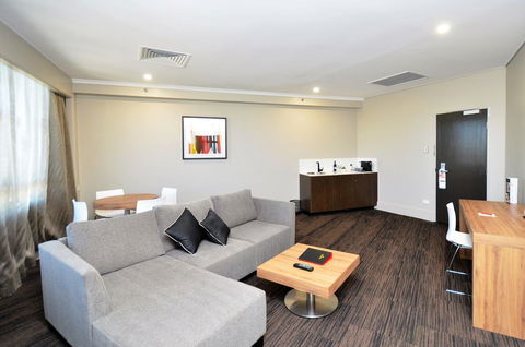 Hotel Grand Chancellor Townsville - Tourism Gold Coast 2