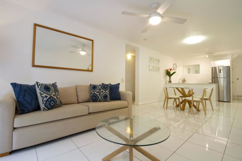 The White House Port Douglas - Tourism Gold Coast 2