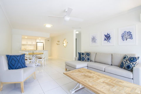 The White House Port Douglas - Tourism Gold Coast 5