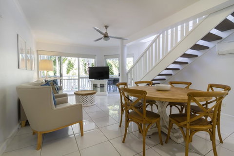 The White House Port Douglas - Tourism Gold Coast 7