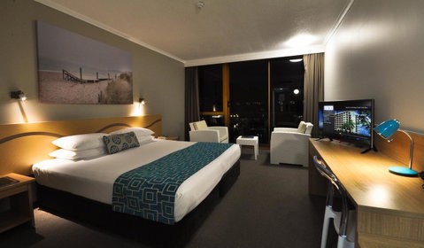 Pacific Hotel Cairns - Tourism Gold Coast 44
