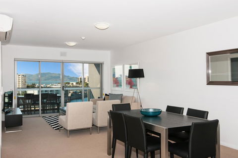 Allure Hotel & Apartments - Tourism Gold Coast 40