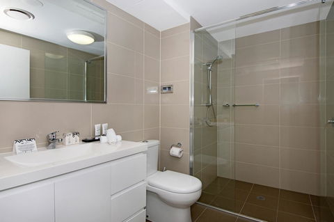 Allure Hotel & Apartments - Tourism Gold Coast 5