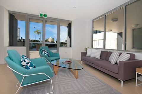 Allure Hotel & Apartments - Tourism Gold Coast 15