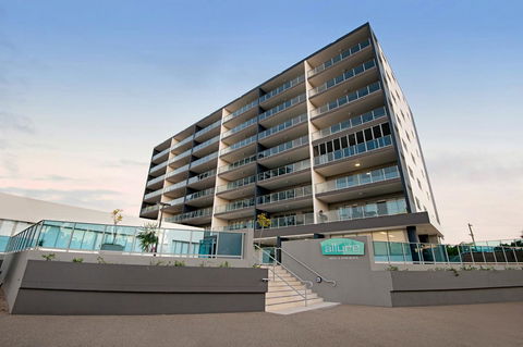 Allure Hotel & Apartments - Tourism Gold Coast 0