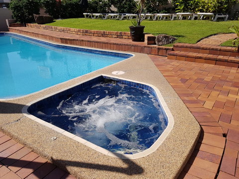 Surfers Chalet - Tourism Gold Coast 26