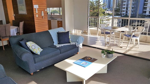Surfers Chalet - Tourism Gold Coast 19