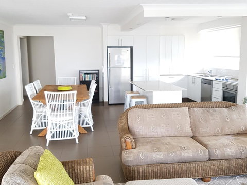 Surfers Chalet - Tourism Gold Coast 33