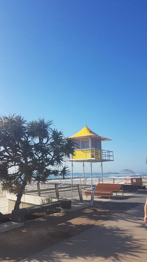 Circle Luxury Holidays - Tourism Gold Coast 0