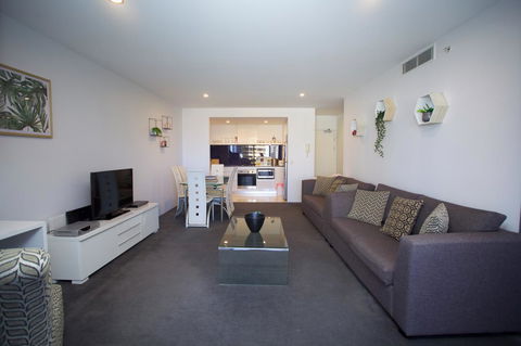 Circle Luxury Holidays - Tourism Gold Coast 2