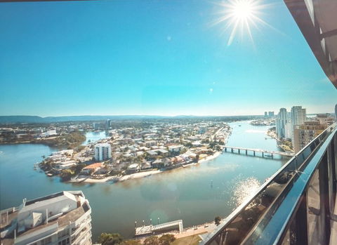 Circle Luxury Holidays - Tourism Gold Coast 10