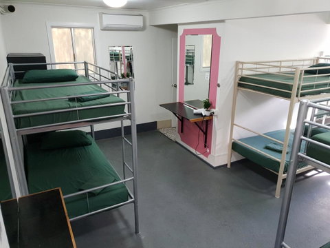 Backpackers In Paradise 18-35 Hostel - Tourism Gold Coast 10