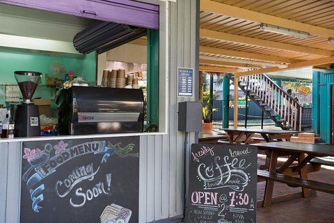 Backpackers In Paradise 18-35 Hostel - Tourism Gold Coast 23